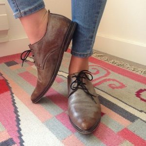 MOMA silver black Italian leather oxford 38